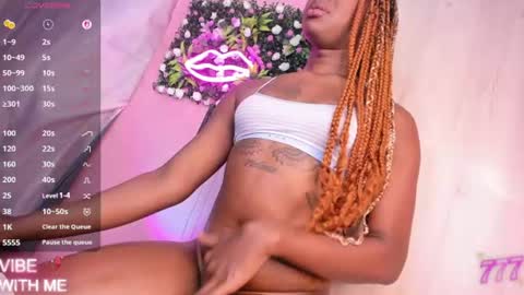 Snapshot of shenielxxx chatting on June 25, 2026, 3:27 pm shenielxxx online show from June 25, 2026, 3:27 pm