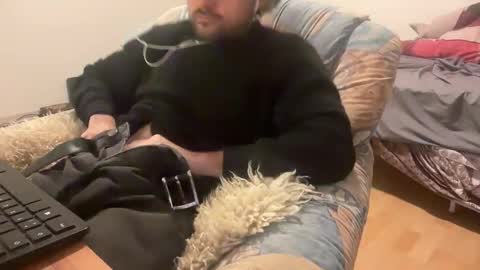 Snapshot of shenjungle1 chatting on November 23, 2025, 9:36 pm shenjungle1 online show from November 23, 2025, 9:36 pm