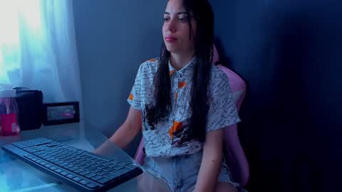 .. Sherilk .. online show from December 18, 2024, 11:56 am