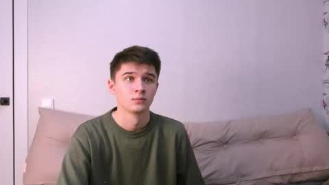 Snapshot of sherlockmax chatting on November 28, 2025, 6:32 pm Max online show from November 28, 2025, 6:32 pm