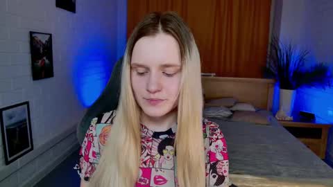 Snapshot of sherributlers chatting on May 14, 2026, 6:31 am Sweet Sherri online show from May 14, 2026, 6:31 am