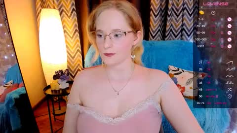 Hello guys my name is Aemilia online show from November 30, 2025, 8:51 am