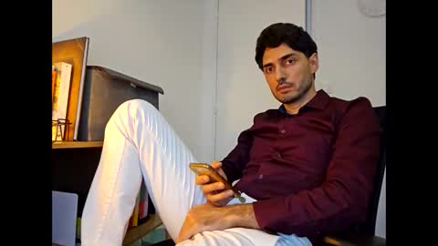 Snapshot of shhervin chatting on May 1, 2026, 1:37 pm shhervin online show from May 1, 2026, 1:37 pm