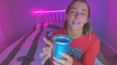 shhitskay online show from January 1, 2025, 8:56 am