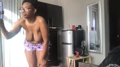 Snapshot of shiishiilove4 chatting on December 20, 2025, 10:06 pm shiishiilove4 online show from December 20, 2025, 10:06 pm