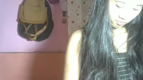 Snapshot of shimmering_kate chatting on December 27, 2024, 9:43 pm shimmering_kate online show from December 27, 2024, 9:43 pm