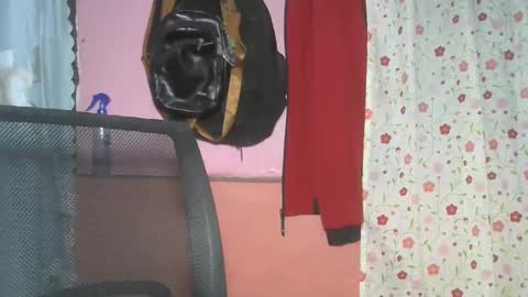 Snapshot of shimmering_kate chatting on January 14, 2025, 4:25 am shimmering_kate online show from January 14, 2025, 4:25 am