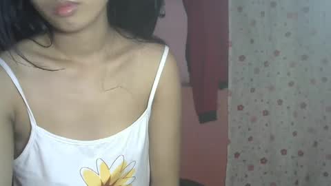 Snapshot of shimmering_kate chatting on January 15, 2025, 10:24 pm shimmering_kate online show from January 15, 2025, 10:24 pm