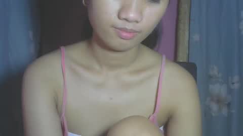 Snapshot of shimmering_kate chatting on March 4, 2025, 12:50 am shimmering_kate online show from March 4, 2025, 12:50 am