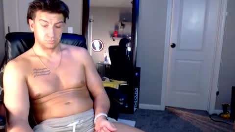 shimmyloe online show from February 1, 2026, 1:59 am