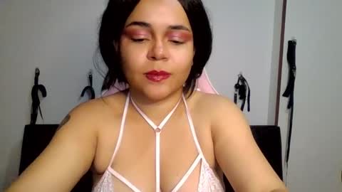 Snapshot of shineex chatting on February 26, 2025, 2:04 am Shinee online show from February 26, 2025, 2:04 am