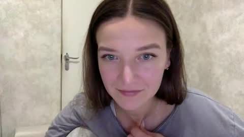 Jesica online show from November 20, 2025, 8:08 pm