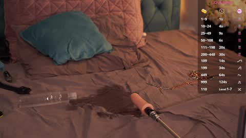 Snapshot of shiny_lily chatting on December 5, 2025, 12:58 pm Aurora Lexi Daniela Wendynew online show from December 5, 2025, 12:58 pm