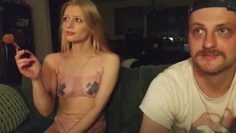 shinyandused online show from November 14, 2025, 12:20 am