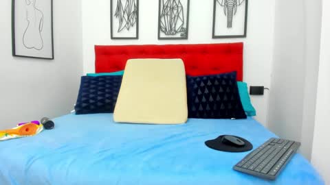 Snapshot of shira_sexylove chatting on December 29, 2024, 2:27 am shira_sexylove online show from December 29, 2024, 2:27 am