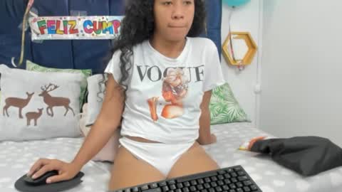 Snapshot of shira_sexylove chatting on January 27, 2025, 6:09 am shira_sexylove online show from January 27, 2025, 6:09 am