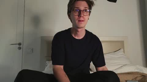 Matthew online show from April 22, 2026, 7:26 pm