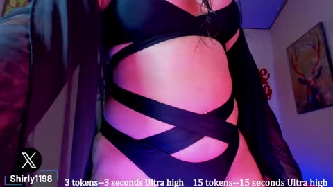 Snapshot of shirly_adamsss chatting on December 21, 2024, 1:42 pm Shirley  Freelance Model online show from December 21, 2024, 1:42 pm