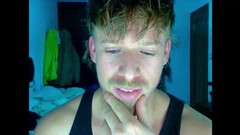 Cick Goreskin online show from December 5, 2025, 2:09 am