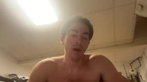 Snapshot of shirtlesshunk15 chatting on July 2, 2026, 3:23 am shirtlesshunk15 online show from July 2, 2026, 3:23 am