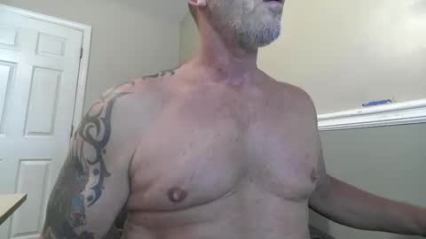 Snapshot of shooter0069 chatting on January 30, 2025, 4:55 pm Getting mine online show from January 30, 2025, 4:55 pm