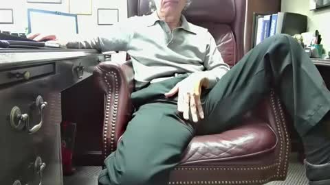 nikolas send dm for an appointment online show from October 31, 2025, 4:19 pm