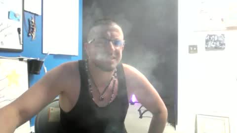 shortmel online show from April 29, 2026, 2:10 pm