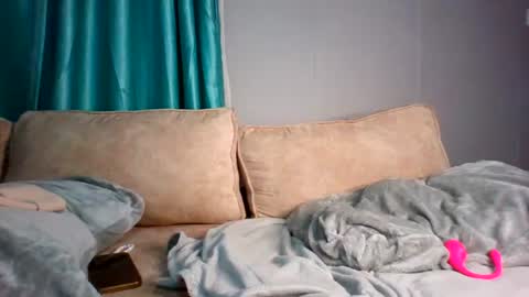 Snapshot of shortsexykitty chatting on June 23, 2026, 7:12 pm sexxy online show from June 23, 2026, 7:12 pm