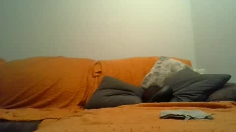 showherenow online show from April 26, 2026, 6:22 am