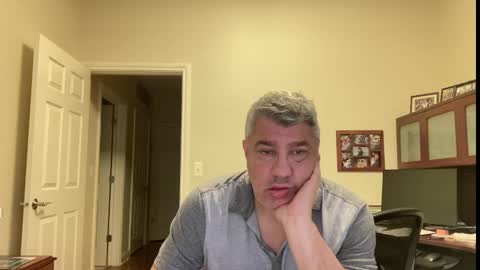 Chicago Guy online show from September 18, 2025, 11:51 pm