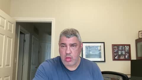 Chicago Guy online show from April 14, 2026, 7:31 pm