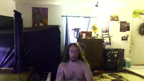 Snapshot of shredmancer chatting on May 9, 2026, 8:47 pm shredmancer online show from May 9, 2026, 8:47 pm