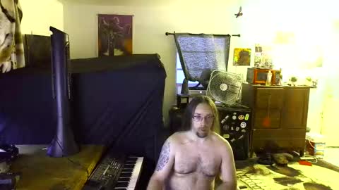 Snapshot of shredmancer chatting on May 21, 2026, 1:23 am shredmancer online show from May 21, 2026, 1:23 am