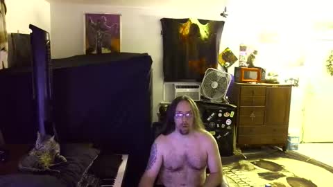 Snapshot of shredmancer chatting on June 1, 2026, 3:41 am shredmancer online show from June 1, 2026, 3:41 am