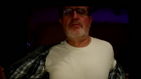 shrewtamer online show from December 1, 2025, 12:37 am