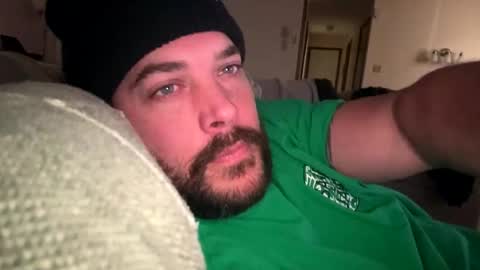 Snapshot of shubby420 chatting on November 4, 2025, 4:17 pm YeahBoi420 online show from November 4, 2025, 4:17 pm