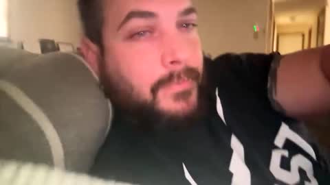 YeahBoi420 online show from December 17, 2025, 6:58 pm