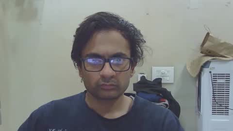 shubhamkhandelwal123 online show from February 1, 2026, 12:37 pm