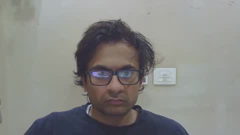 shubhamkhandelwal123 online show from February 7, 2026, 6:44 pm