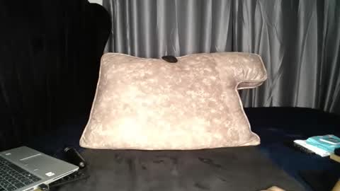 Snapshot of shugacubee chatting on February 1, 2025, 1:44 am EVA online show from February 1, 2025, 1:44 am