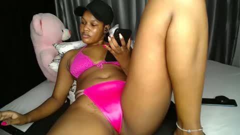 Snapshot of shugacubee chatting on February 14, 2025, 2:28 am EVA online show from February 14, 2025, 2:28 am