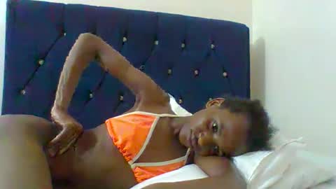 Snapshot of shugar7260 chatting on September 14, 2025, 2:05 pm shugar7260 online show from September 14, 2025, 2:05 pm