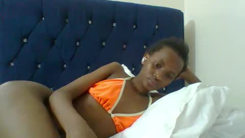 Snapshot of shugar7260 chatting on September 15, 2025, 2:11 am shugar7260 online show from September 15, 2025, 2:11 am