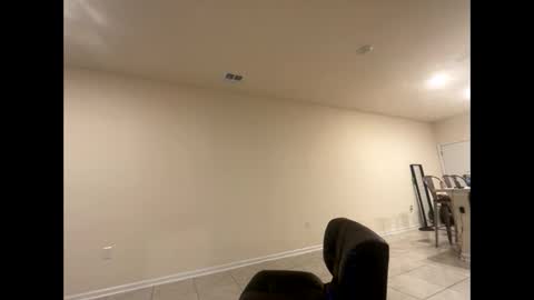 Snapshot of shurthingxx chatting on February 21, 2025, 6:40 am shurthingxx online show from February 21, 2025, 6:40 am