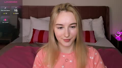 Polly online show from May 15, 2026, 11:01 pm