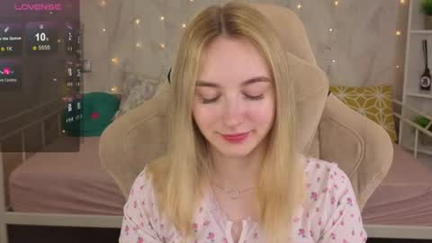 Snapshot of shy__polly chatting on June 12, 2026, 12:09 am Polly online show from June 12, 2026, 12:09 am
