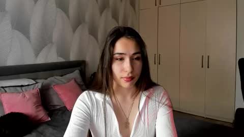 Mika online show from March 3, 2026, 4:07 am