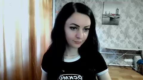 shy_cat_candy online show from July 22, 2026, 11:46 am