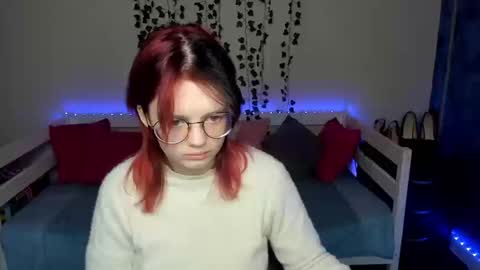 shy_elina01 online show from November 21, 2025, 10:36 am