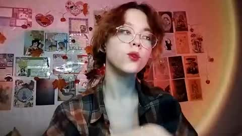 Milena online show from December 16, 2025, 1:49 pm